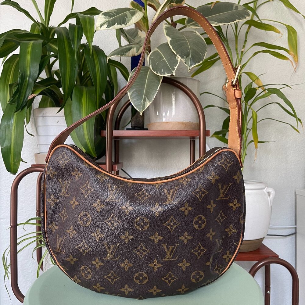 Louis Vuitton Croissant Shoulder Bag MM Brown Monogram